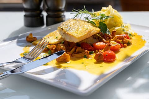 Zanderfilet mit Pfifferlingen und Bandnudeln